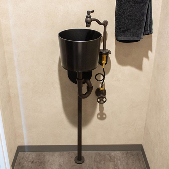 【使用例】手洗器ポケット（マットブラック）、水栓立豆栓、カウンターポケット用、配管壁給水・床排水用3点セット